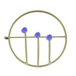 Broche laiton ronde trois allumettes - violet clair