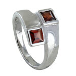 Les poulettes bijoux - bague argent 925 rhodi� toi et moi carr� grenat - taille 60