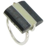 Les poulettes bijoux - bague argent rayures verre rectangle noire bicolore - classics