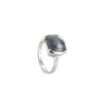 Les poulettes bijoux - bague argent et son carr� oeil de chat facet�e noir