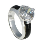 Les poulettes bijoux bague plaqu� argent r�sine noire zirconium rond - taille 56