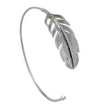 Les poulettes bijoux - bracelet argent demi jonc plume d'oiseau