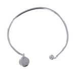 Les poulettes bijoux - bracelet argent rhodi� demi jonc m�daille ronde et un strass