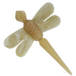 Les poulettes bijoux - broche libellule en corne naturelle