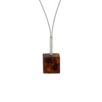 Les poulettes bijoux - collier c�ble argent un cube d'ambre fonc�