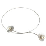 Les poulettes bijoux - collier ras de cou argent 925 2 n�nuphars bross�s perles - cl