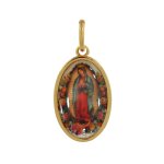 Les poulettes bijoux - pendentif plaqu� or m�daille ovale vierge de guadalupe color�