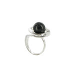 Les poulettes bijoux - v bague argent fleur et sa perle d'onyx noir - taille 50
