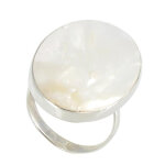 Les poulettes bijoux - v bague argent et son ovale de nacre ivoire - taille 54