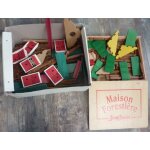 Ancien jeu de construction vintage tout en bois : maison forestière de chez jeujura : 289 pièces en bois ... Ancien jeu de construction vintage tout en bois : maison forestière de chez jeujura : 289 pièces en bois ...