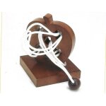 Casse tte en bois hachette la pomme