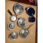 El�ments de dinette aluminium et m�tal emaill�