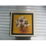 Jeu de solitaire en bois