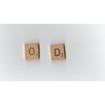 Lettre bois scrabble - ecriture noire ou verte