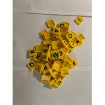 Lot de 78 lettres diverses pour jeu scrabble junior - mattel