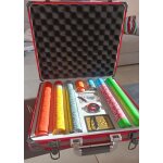 Malette poker en aluminium rouge winamax 500 jetons en clay composite avec stickers intégrés + deux jeux ... Malette poker en aluminium rouge winamax 500 jetons en clay composite avec stickers intégrés + deux jeux ...