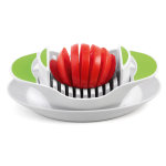 Coupe - tomate en plastique et inox vert et blanc