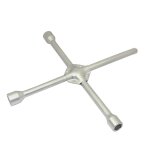 Clé en croix renforcée chromée 6 pans norauto 17, 19 et 21 mm carré 1 / 2 Clé en croix renforcée chromée 6 pans norauto 17, 19 et 21 mm carré 1 / 2