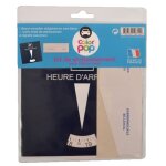 Disque bleu avec un porte - ticket de parking et porte - vignette assurance