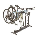 Porte - vélos sur hayon embarqué voiture a051c mottez pour 3 vélos Porte - vélos sur hayon embarqué voiture a051c mottez pour 3 vélos