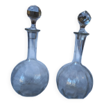 1 lot de 2 carafes  vin anciennes en cristal