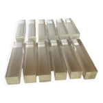 12 anciens porte - couteaux en lucite