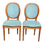 2 chaises louis xvi médaillon bois massif et velours bleu 2 chaises louis xvi médaillon bois massif et velours bleu
