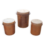 3 anciens pots  graisse avec couvercle en grs verniss marron