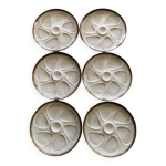 6 assiettes à huîtres vintage en barbotine 6 assiettes à huîtres vintage en barbotine