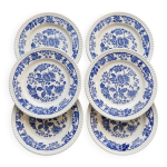 6 assiettes plates vintage en porcelaine blanche motif fleuri bleu
