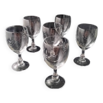 6 verres à vin vintage jambe balustre et décor gravé au niveau du contenant 6 verres à vin vintage jambe balustre et décor gravé au niveau du contenant