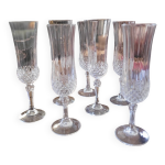 7 fltes  champagne en verre taill dcor facett