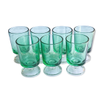 7 verres  liqueur  cavalier  de couleur verte luminarc france
