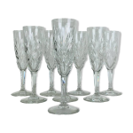 8 fltes  champagne modle chantilly en cristal saint louis