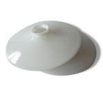 Abat - jour en opaline blanc des ann�es 40