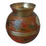 Ancien petit vase en laiton et mail dcor floral, petit pot artisanal en laiton