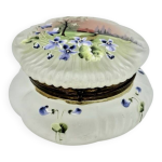 Ancienne bonbonnire en verre dpoli dcor peint  la main