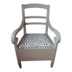 Ancienne chaise percée relookée grise assise tissu fleurs Ancienne chaise percée relookée grise assise tissu fleurs