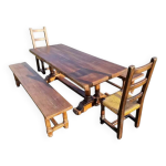 Ancienne table à manger de ferme, 2 bancs, 2 chaises Ancienne table à manger de ferme, 2 bancs, 2 chaises