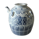 Ancienne théière de mariage, en porcelaine, chine Ancienne théière de mariage, en porcelaine, chine