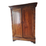 Armoire louis philippe (1834) en noyer.