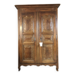 Armoire de maringues en merisier une pice unique charge d'histoire