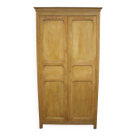 Armoire parisienne