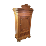 Armoire de poupe ancienne