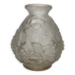Art dco, grand vase verre press vignes etaleune vers 1930