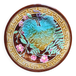 Assiette ancienne collection choisy le roi en barbotine feuillages fleurs