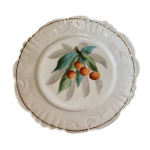 Assiette en faence ancienne cerises