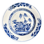 Assiette plate compagnie des indes en porcelaine peinte  la main, n2