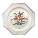 Assiette plate octogonale au dcor floral -