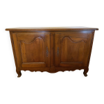 Bahut style louis xv regional en noyer massif Bahut style louis xv regional en noyer massif